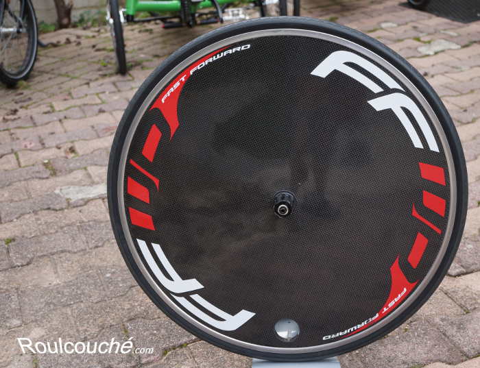 Roue arrière best sale vélo 700 occasion